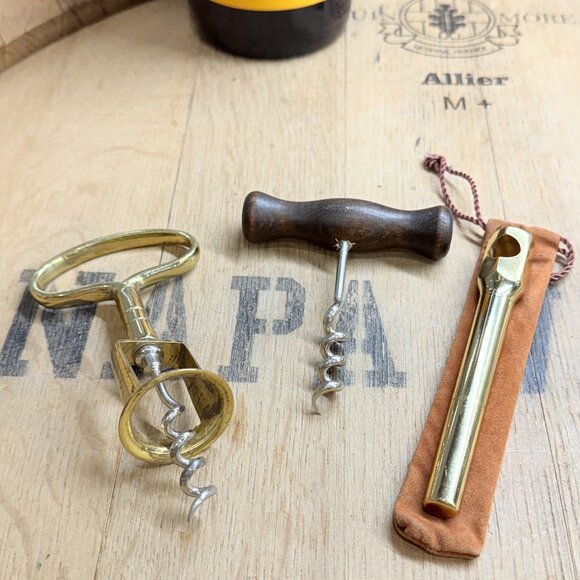 Vintage wine bottle openers - Picture 3 of 5